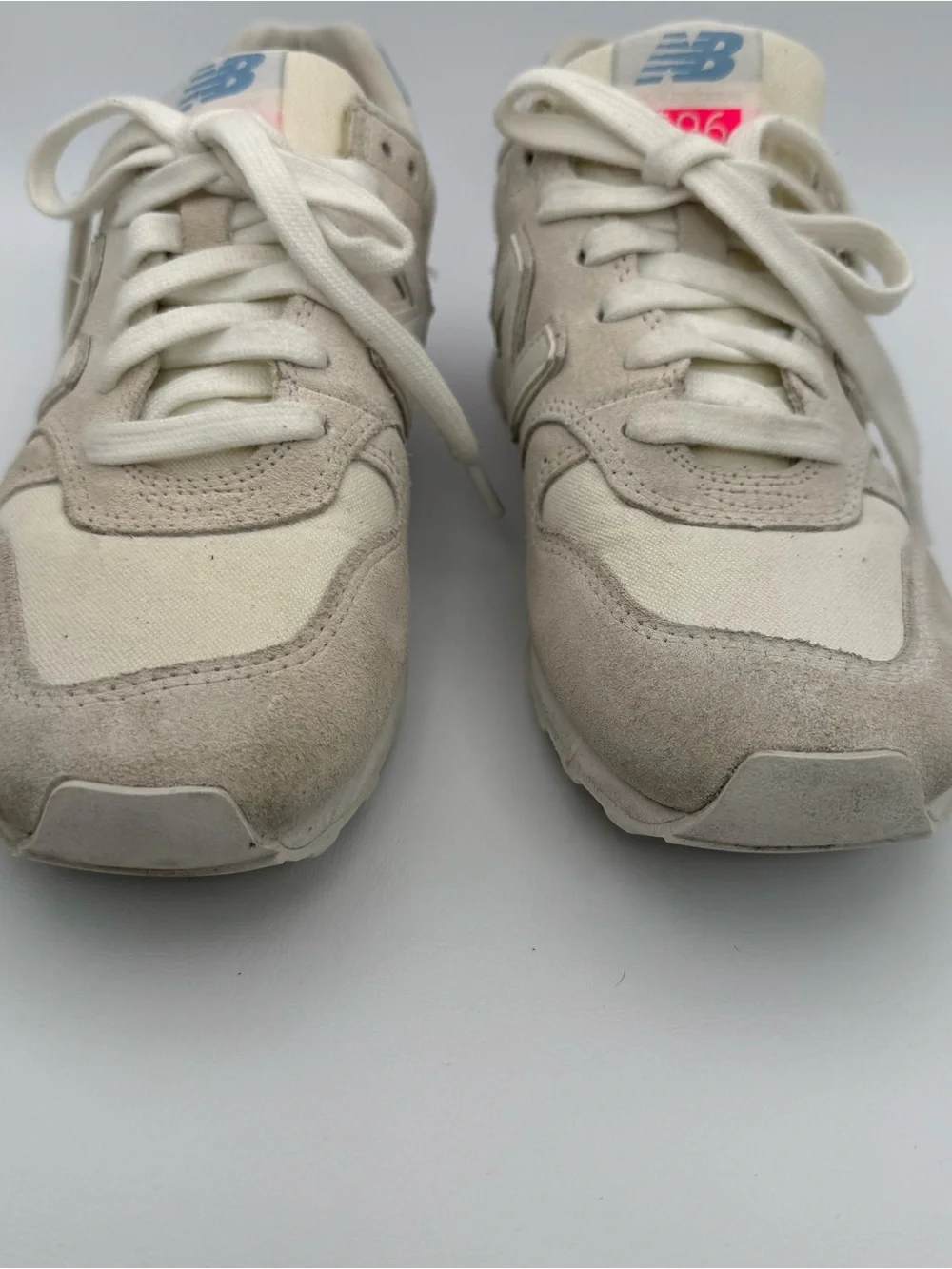 New Balance WL696OSA Women’s 696 Classic Retro Sneakers Off White Pink Blue Sz 7